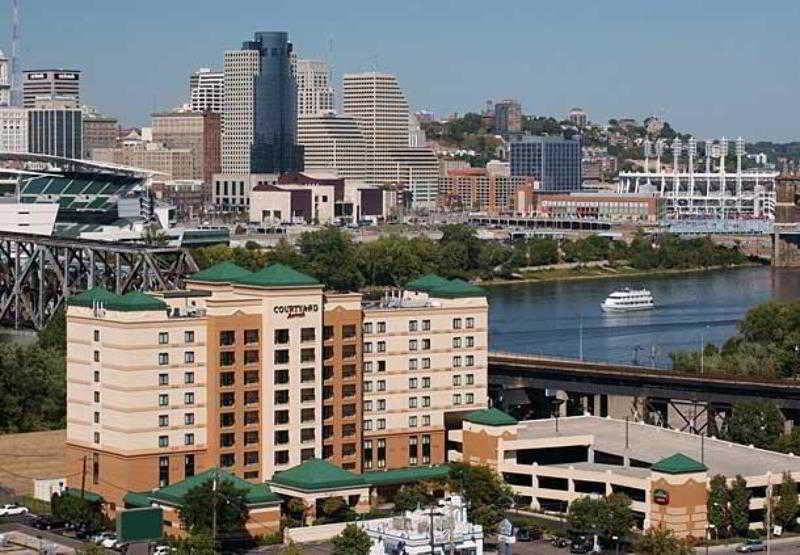 Courtyard Cincinnati Ковінгтон Екстер'єр фото